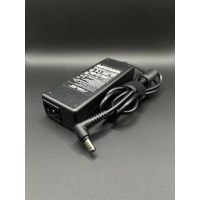 Блок живлення для ноутбука Asus 65W 19V 3.42A 5.5x2.5mm