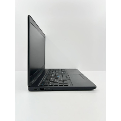 Ноутбук Dell Latitude 5580 (i5-6300U/ 8 GB/ 256 GB) б/в