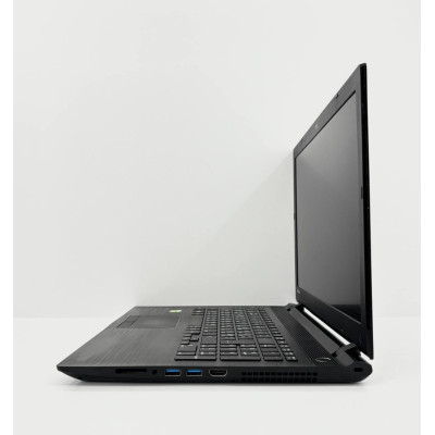 Ноутбук Toshiba Satellite C55-C-1PW (i5-5200U/ 8 GB/ 256 GB) б/в