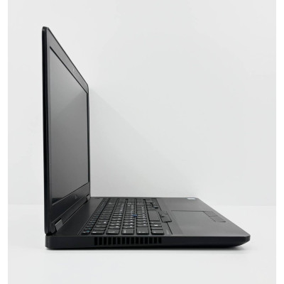Ноутбук Dell Latitude E5570 (i7-6600U/ 8 GB/ NVMe 256 GB) б/в