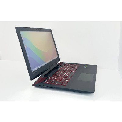 Ігровий ноутбук Lenovo IdeaPad Y700-15ISK 15,6" Intel Core i7 3.5 GHz 16GB DDR4 512 GB SSD + ОС Windows 10 + АКБ + ЗП Б/В