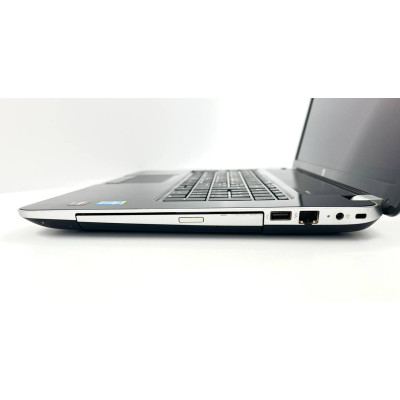 Ноутбук HP Pavilion 17-e004sf 17.3" Pentium 2020M 2.3 GHz 8GB DDR3 120 GB SSD + ОС Windows 10 + АКБ + ЗП Б/В Ноутбук HP Pavilion 17-e004sf 17.3" Pentium 2020M 2.3 GHz 8GB DDR3 120 GB SSD + ОС Windows 10 + АКБ + ЗП Б/В