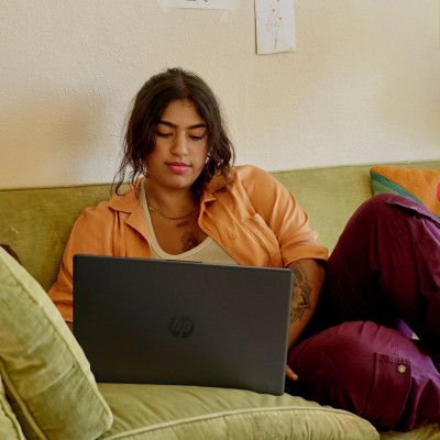 Ноутбук HP 15-fd1079ua | 15.6" | Intel Core 3 100U (1.2 - 4.7 ГГц) | 8 ГБ | 256 ГБ | Intel Graphics