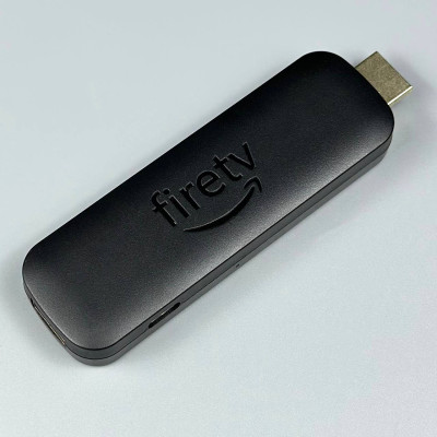 Приставка Android TV Stick R6 Max (2Gb/16Gb) WIFI 2.4/5G (Чорний)