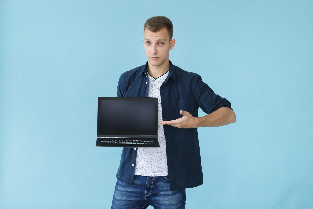 бюджетні ноутбуки б/у в місті Дніпро з хорошими характеристиками